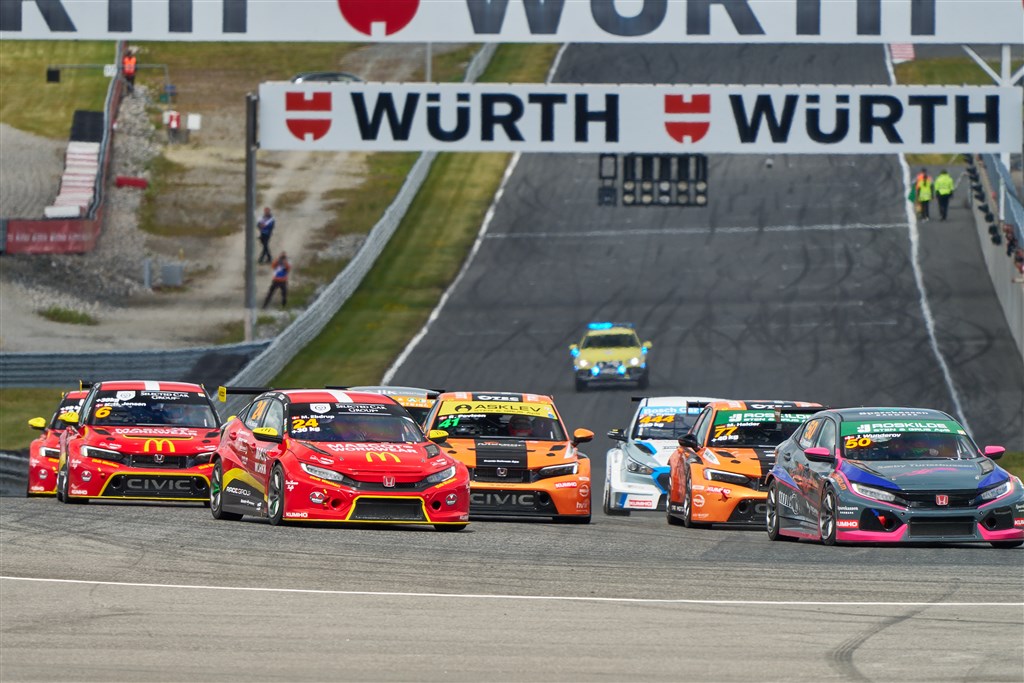 Regnvejrssejr til Kasper H. Jensen - og masser af fights igennem feltet.
(Foto: TCR Denmark)